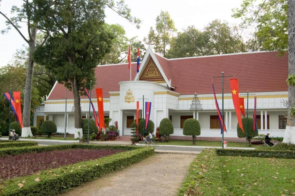 Angkor Village Resort & Spa Siem Reap Exteriör bild