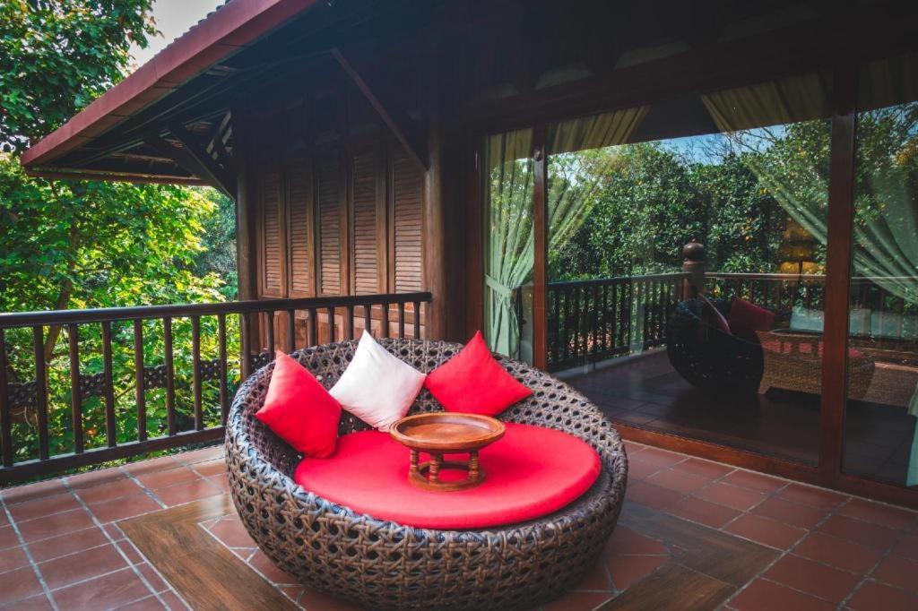Angkor Village Resort & Spa Siem Reap Exteriör bild
