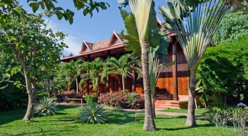 Angkor Village Resort & Spa Siem Reap Exteriör bild
