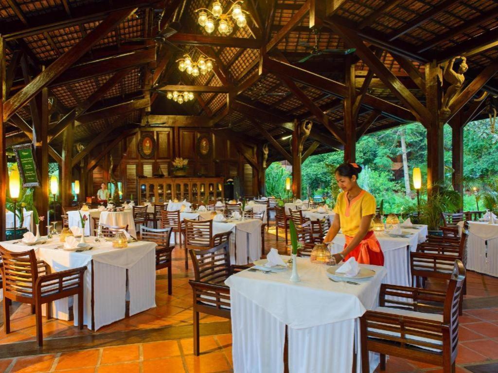 Angkor Village Resort & Spa Siem Reap Exteriör bild